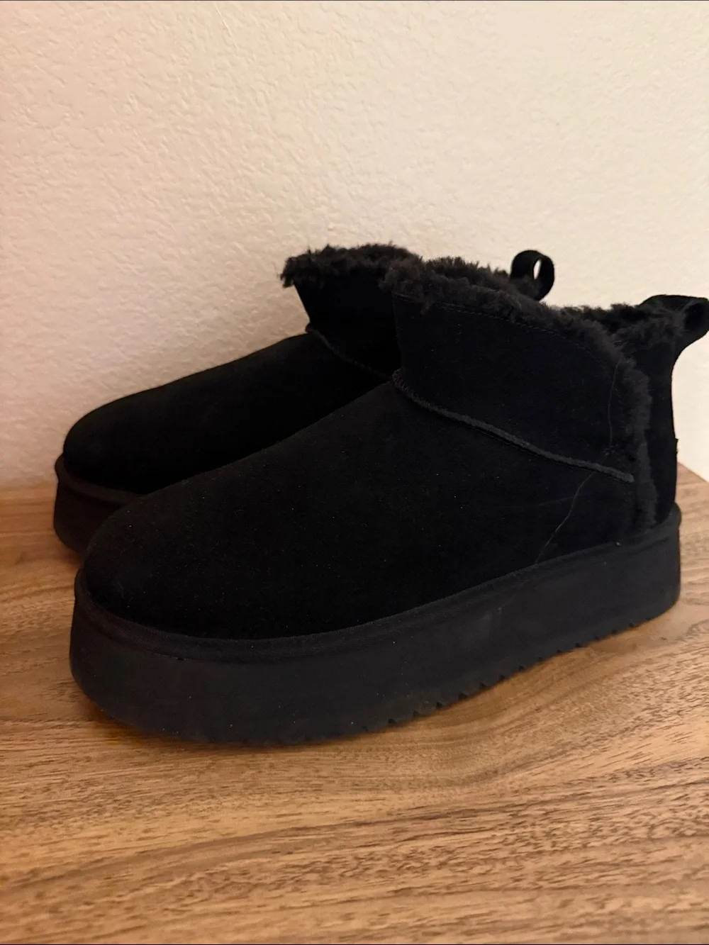 NWT  Koolaburra by UGG Koola Ultra Mini Platform boot